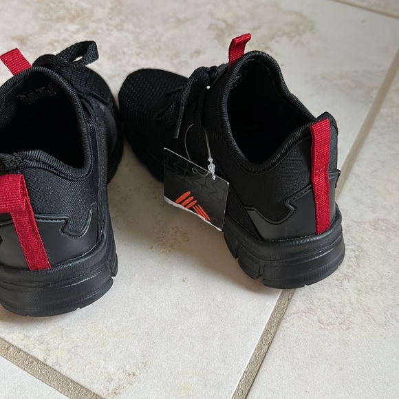 NWT RBX red and black lace up sneaker size 11.5 - Picture 4 of 6